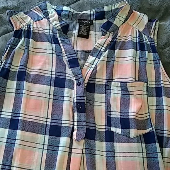 Multi Color Top - Picture 3 of 3